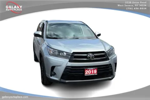 Another view of 2019 Toyota Highlander SE for sale in West Seneca, NY at Galaxy Auto Place