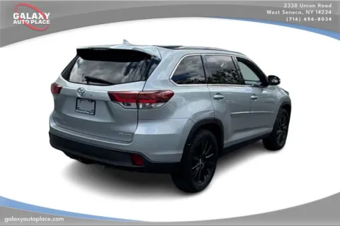 More photos of 2019 Toyota Highlander SE at Galaxy Auto Place, NY