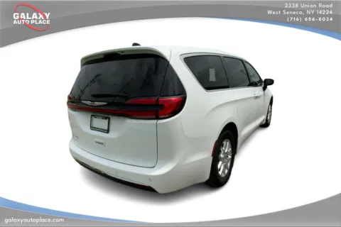 More photos of 2024 Chrysler Pacifica Touring L at Galaxy Auto Place, NY