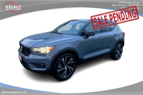 Gray 2022 Volvo XC40 R-Design for sale in West Seneca, NY