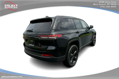 More photos of 2023 Jeep Grand Cherokee Altitude at Galaxy Auto Place, NY