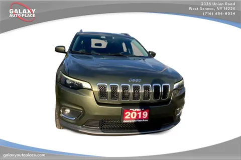 Another view of 2019 Jeep Cherokee Limited for sale in West Seneca, NY at Galaxy Auto Place