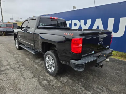 More photos of 2018 Chevrolet Silverado 2500HD High Country at Pure Country Automotive, KY