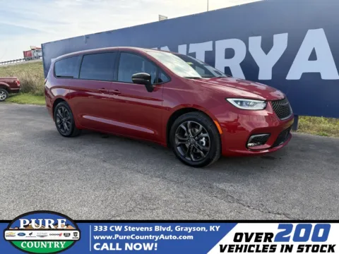 Red 2025 Chrysler Pacifica Select for sale in Grayson, KY