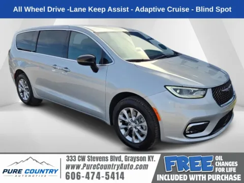 Silver 2026 Chrysler Pacifica Select for sale in Grayson, KY