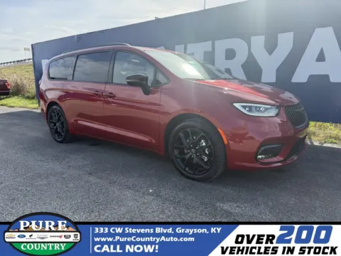 Red 2026 Chrysler Pacifica Limited for sale in Grayson, KY