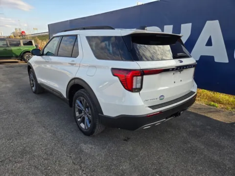 More photos of 2026 Ford Explorer Active at Pure Country Automotive, KY