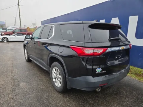 More photos of 2020 Chevrolet Traverse LS at Pure Country Automotive, KY