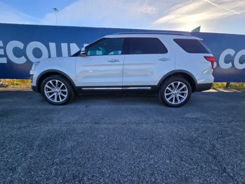 More photos of 2016 Ford Explorer Limited at Pure Country Automotive, KY