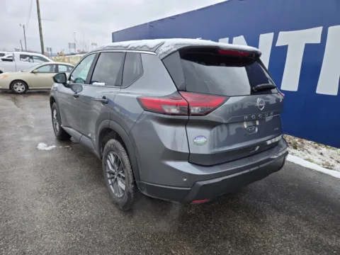 More photos of 2024 Nissan Rogue S at Pure Country Automotive, KY