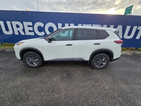 More photos of 2024 Nissan Rogue S at Pure Country Automotive, KY