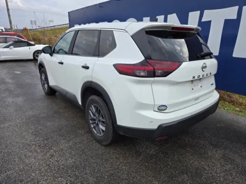 More photos of 2024 Nissan Rogue S at Pure Country Automotive, KY