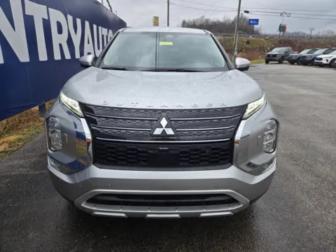 Photos of 2023 Mitsubishi Outlander SE for sale in Grayson, KY at Pure Country Automotive