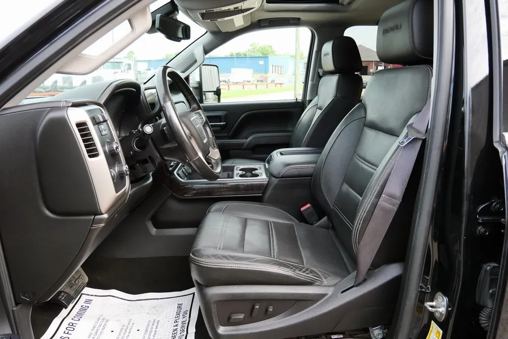 2015 GMC Sierra 3500 Denali HD Denali's photo