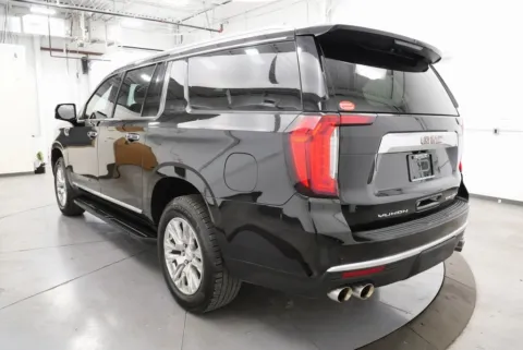 More photos of 2021 GMC Yukon XL Denali at Pure Country Automotive, KY