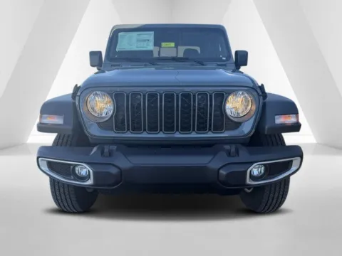 Photos of 2026 Jeep Gladiator Sport S for sale in Grayson, KY at Pure Country Automotive