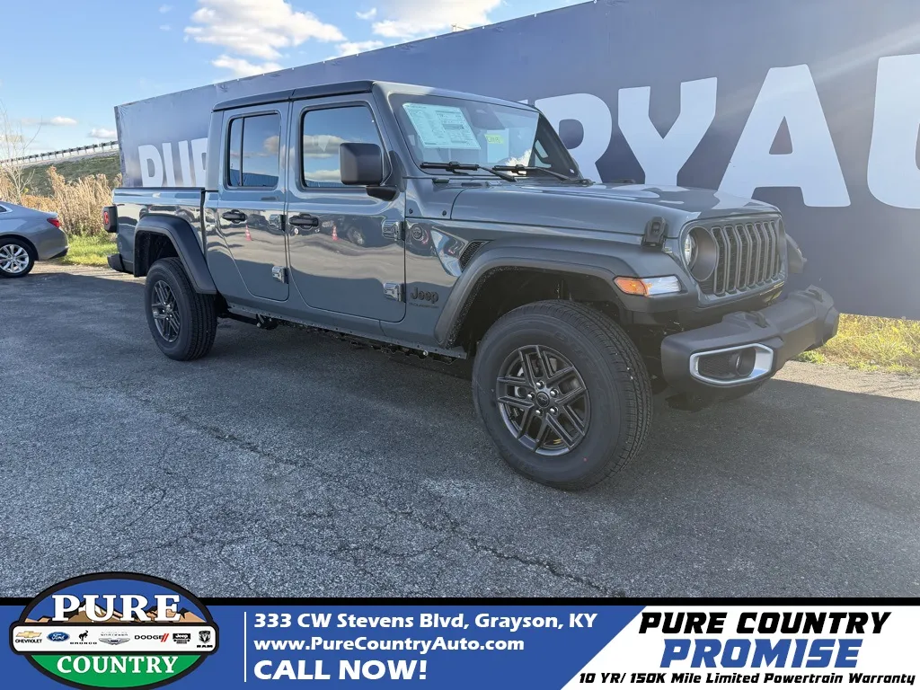 2026 Jeep Gladiator Sport S's photo