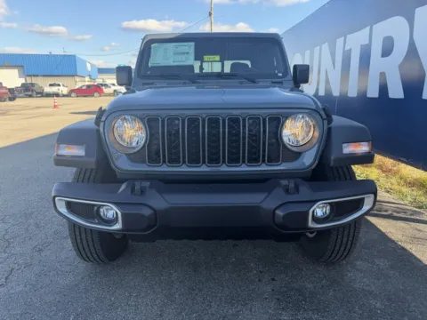 Photos of 2026 Jeep Gladiator Sport S for sale in Grayson, KY at Pure Country Automotive