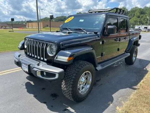 Another view of 2020 Jeep Gladiator Overland for sale in Grayson, KY at Pure Country Automotive
