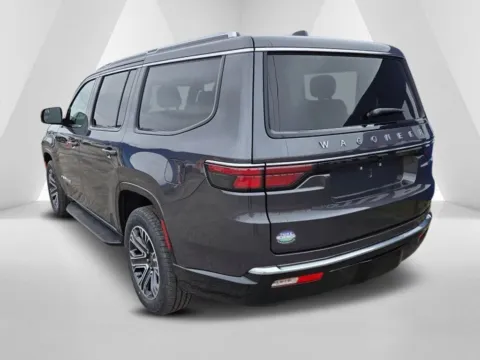 More photos of 2025 Jeep Wagoneer at Pure Country Automotive, KY