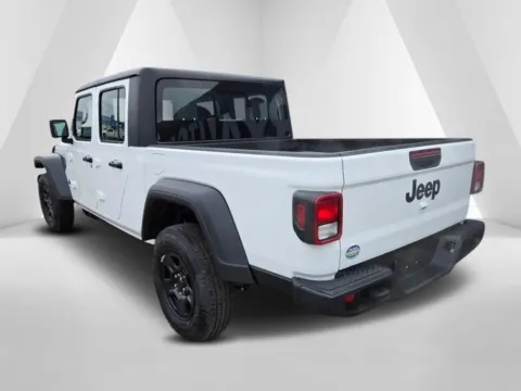 More photos of 2026 Jeep Gladiator Sport at Pure Country Automotive, KY