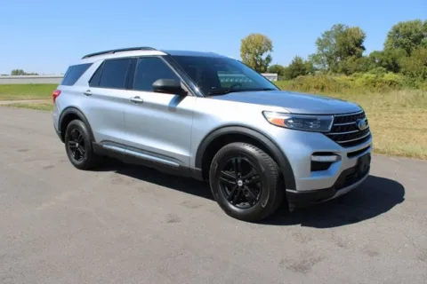Silver 2020 Ford Explorer XLT for sale in Grayson, KY