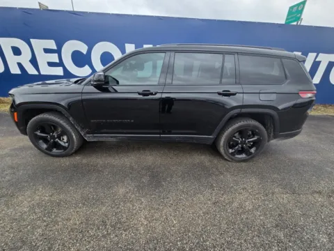 More photos of 2023 Jeep Grand Cherokee L Altitude at Pure Country Automotive, KY