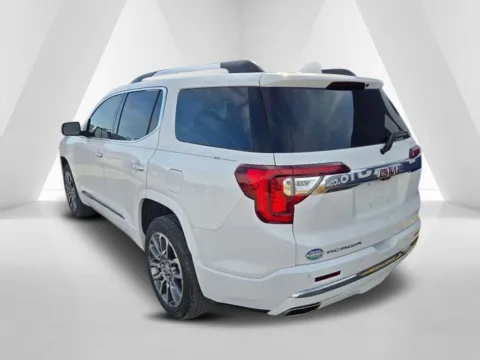 More photos of 2022 GMC Acadia Denali at Pure Country Automotive, KY