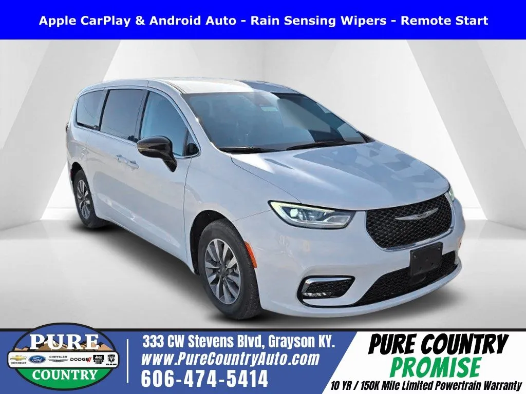 White 2024 Chrysler Pacifica Hybrid Select for sale in Grayson, KY
