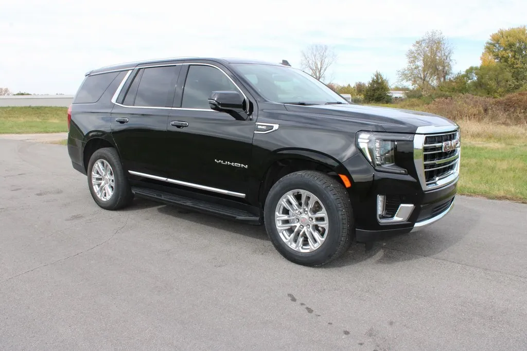 Black 2021 GMC Yukon SLT for sale in Grayson, KY