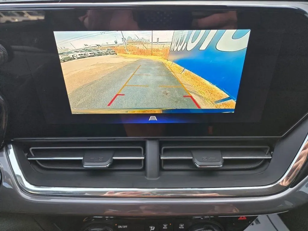 2026 Chevrolet Trax Activ - Photo 9