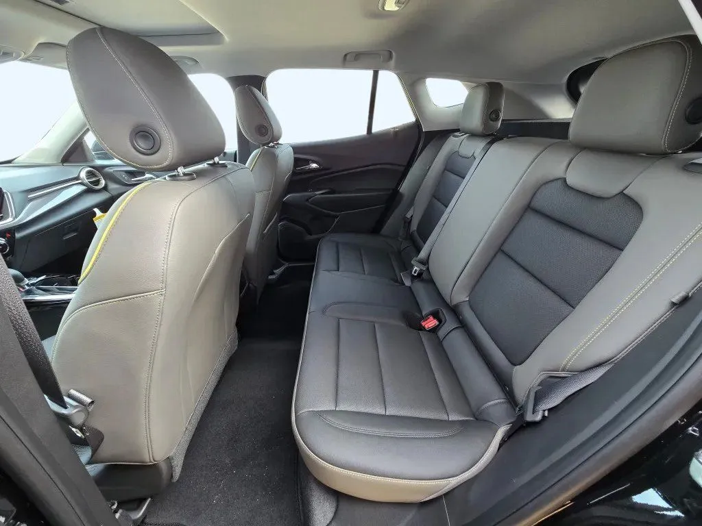 2026 Chevrolet Trax Activ - Photo 29