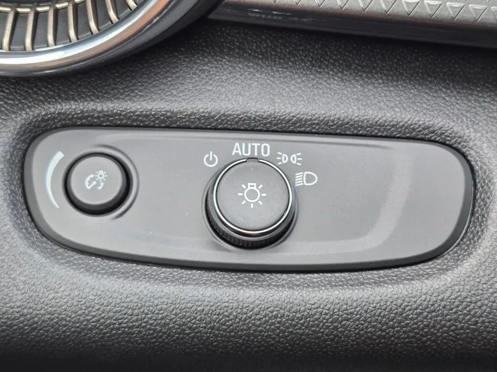2026 Chevrolet Trax Activ - Photo 14