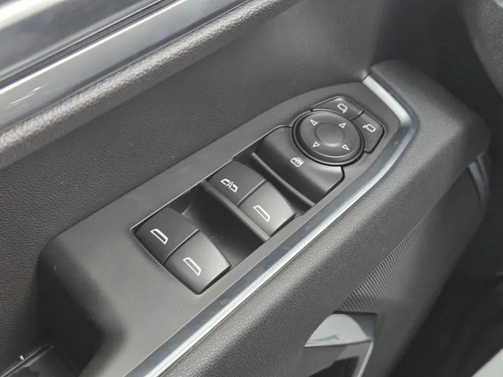 2026 Chevrolet Silverado 1500 LT - Photo 11