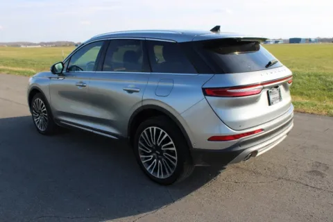 More photos of 2021 Lincoln Corsair Reserve at Pure Country Automotive, KY