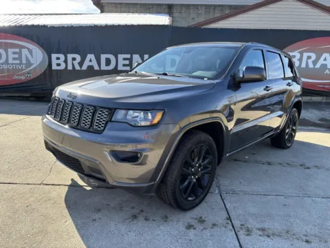 Another view of 2018 Jeep Grand Cherokee Altitude for sale in Grayson, KY at Pure Country Automotive