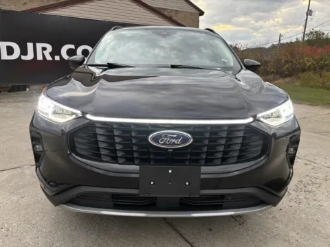 Photos of 2024 Ford Escape Platinum for sale in Grayson, KY at Pure Country Automotive