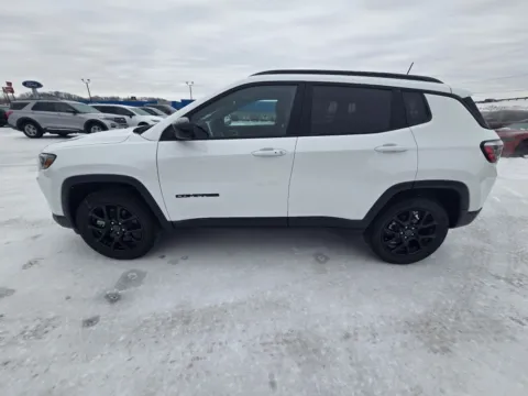 More photos of 2026 Jeep Compass Latitude at Pure Country Automotive, KY