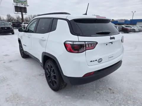 More photos of 2026 Jeep Compass Latitude at Pure Country Automotive, KY