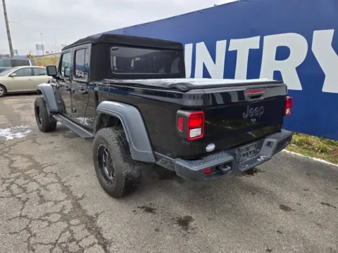 More photos of 2020 Jeep Gladiator Sport at Pure Country Automotive, KY