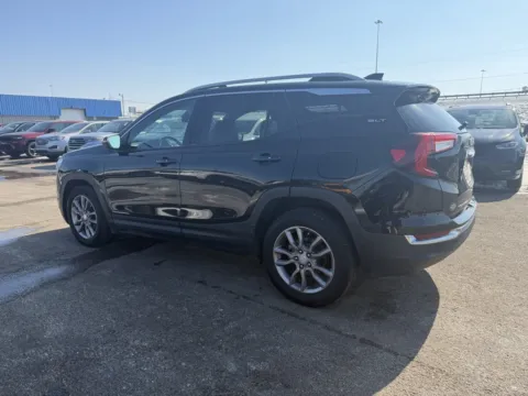More photos of 2022 GMC Terrain SLT at Pure Country Automotive, KY