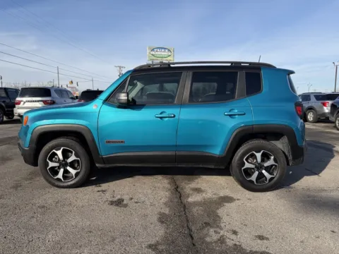 More photos of 2021 Jeep Renegade Trailhawk at Pure Country Automotive, KY