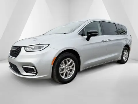 Another view of 2024 Chrysler Pacifica Touring L for sale in Grayson, KY at Pure Country Automotive