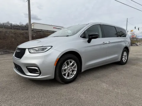 Another view of 2024 Chrysler Pacifica Touring L for sale in Grayson, KY at Pure Country Automotive