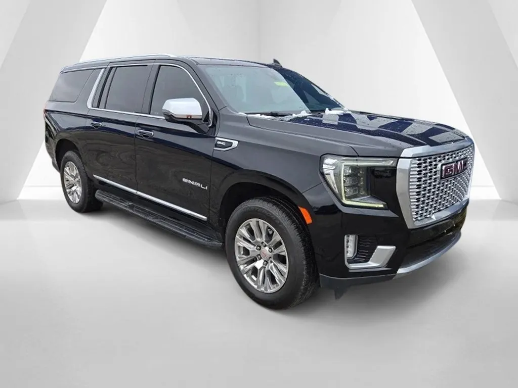 Black 2021 GMC Yukon XL Denali for sale in Grayson, KY