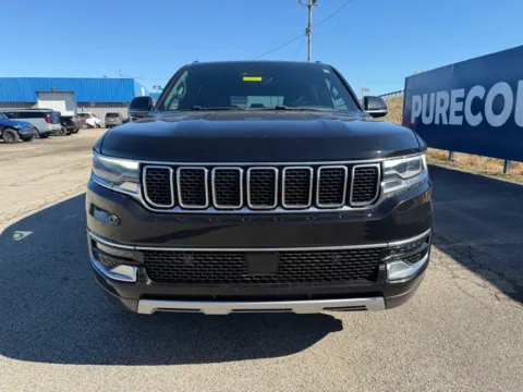 Photos of 2022 Jeep Wagoneer Series II for sale in Grayson, KY at Pure Country Automotive