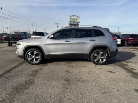 More photos of 2019 Jeep Cherokee Limited at Pure Country Automotive, KY