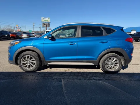 More photos of 2018 Hyundai Tucson SEL Plus at Pure Country Automotive, KY