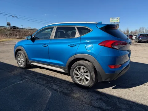 More photos of 2018 Hyundai Tucson SEL Plus at Pure Country Automotive, KY