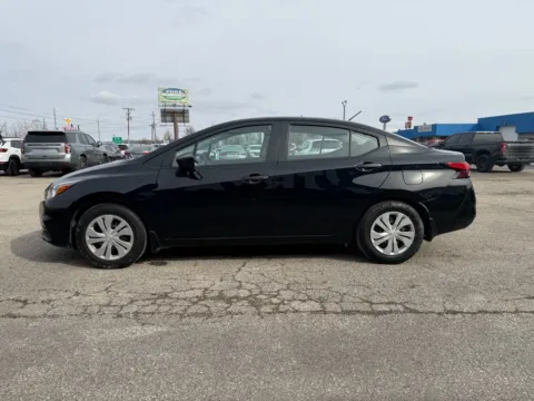 More photos of 2021 Nissan Versa 1.6 S at Pure Country Automotive, KY